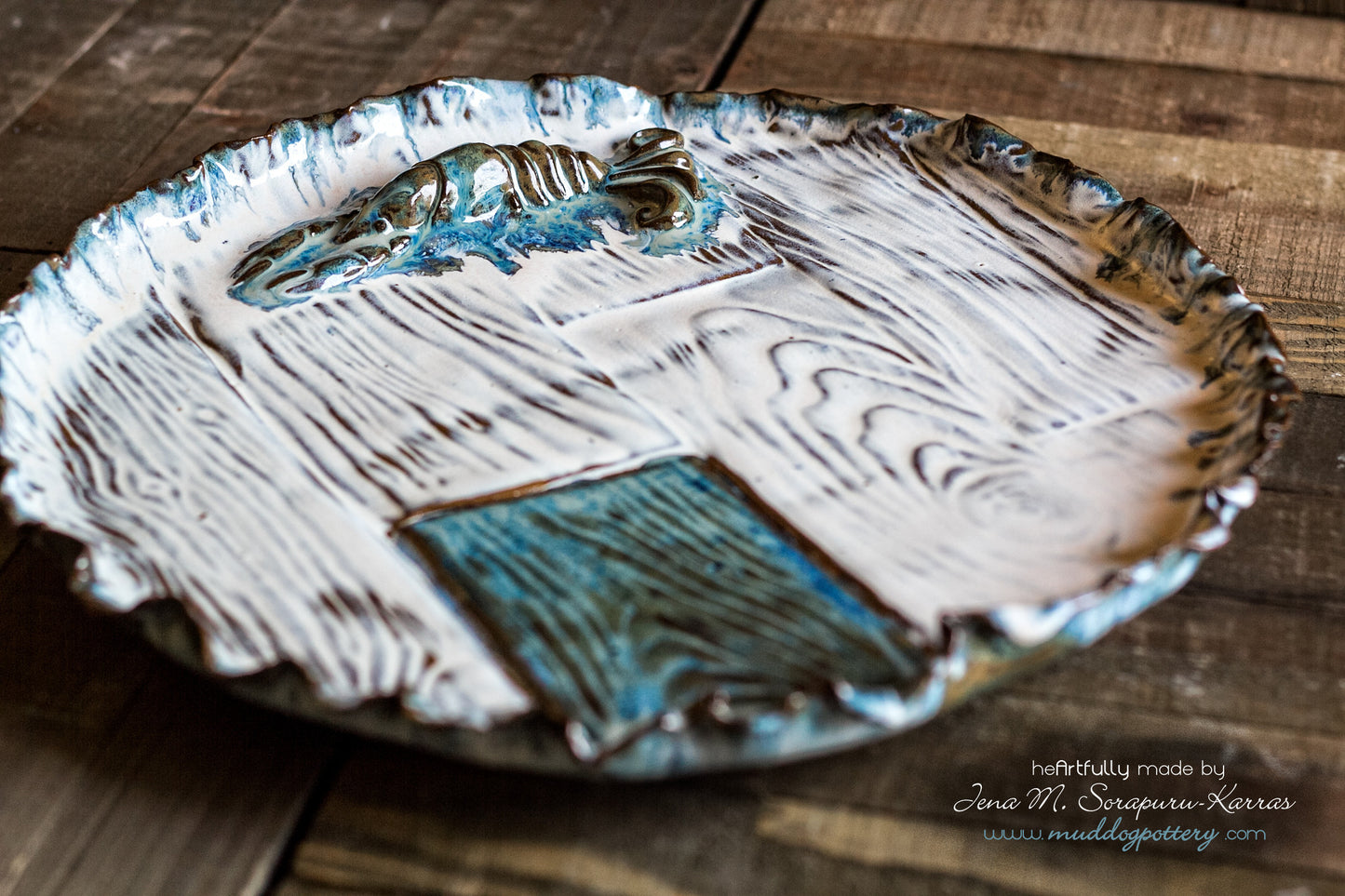 Blue Crawfish (Krevis Blé) with Blue Strip Serving Dish